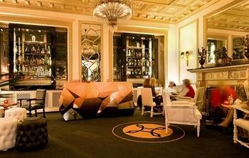 Lounge/Bar