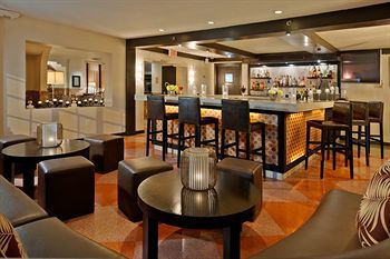 Lounge/Bar