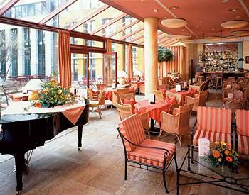 Lounge/Bar