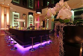 Lounge/Bar