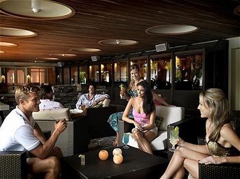 Lounge/Bar