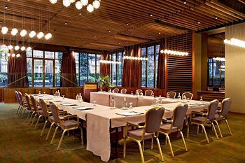 Ballroom/Banquet