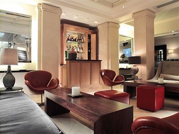Lounge/Bar