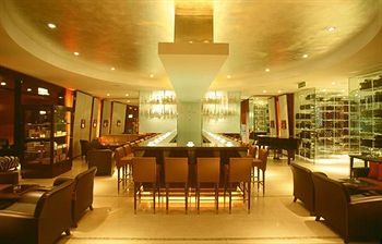 Lounge/Bar