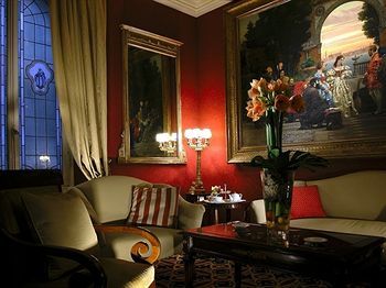 Lounge/Bar