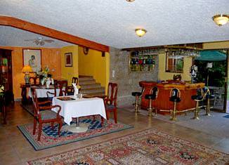 Lounge/Bar