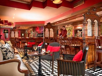Lounge/Bar