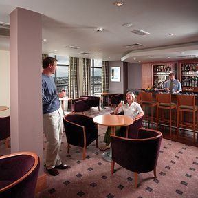 Lounge/Bar