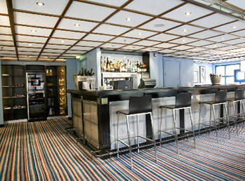 Lounge/Bar