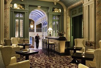 Lounge/Bar