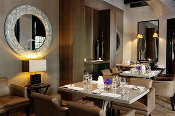Lounge/Bar