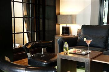 Lounge/Bar