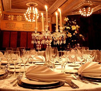 Ballroom/Banquet