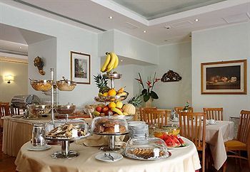 Breakfast room