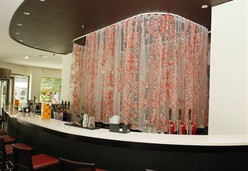 Lounge/Bar