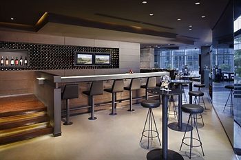 Lounge/Bar