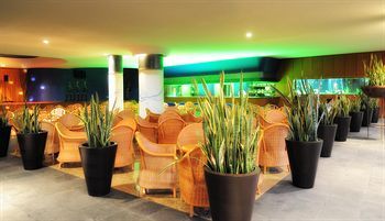 Lounge/Bar