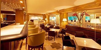 Lounge/Bar
