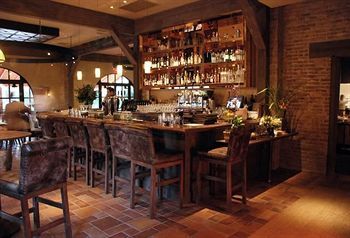 Lounge/Bar