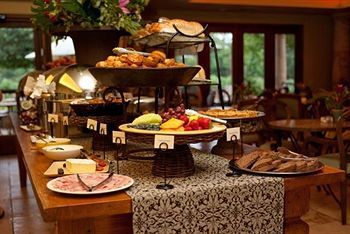 Breakfast room