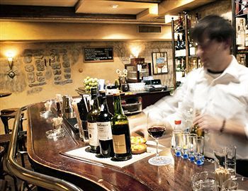 Lounge/Bar