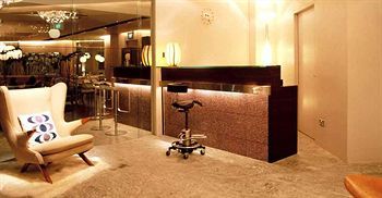 Lounge/Bar