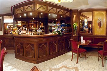 Lounge/Bar