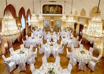 Ballroom/Banquet