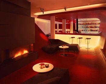 Lounge/Bar