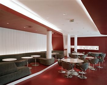 Breakfast room
