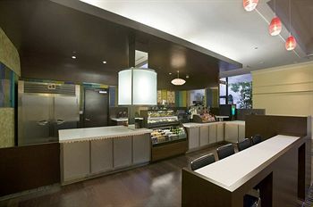 Lounge/Bar