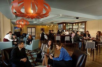 Lounge/Bar