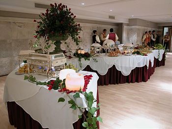 Ballroom/Banquet