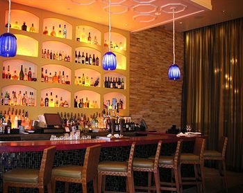 Lounge/Bar