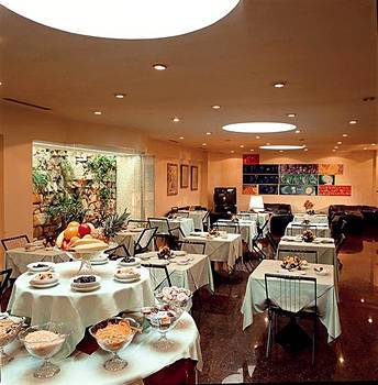 Breakfast room