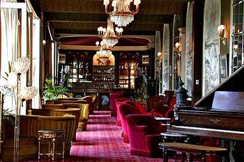 Lounge/Bar