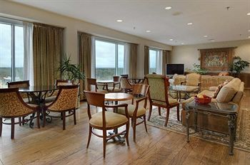 Lounge/Bar