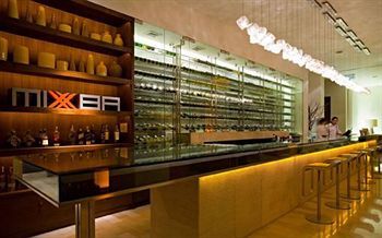 Lounge/Bar