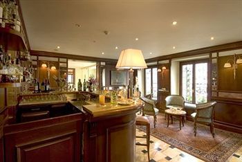 Lounge/Bar