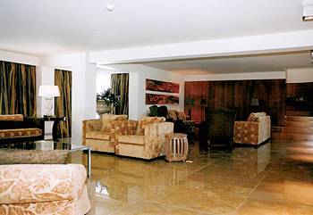 Lounge/Bar