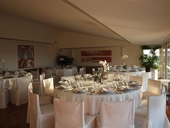 Ballroom/Banquet