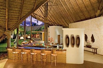 Lounge/Bar