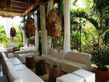 Lounge/Bar