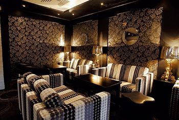 Lounge/Bar