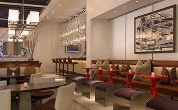 Lounge/Bar