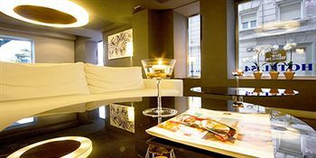 Lounge/Bar
