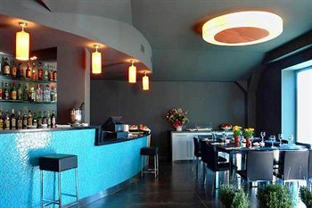 Lounge/Bar