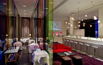 Lounge/Bar