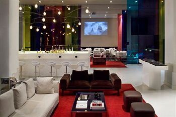 Lounge/Bar