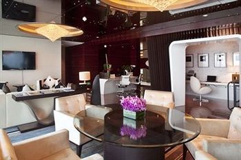 Lounge/Bar